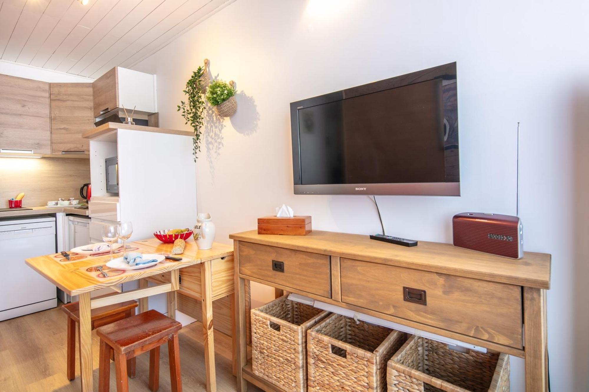 Appartamento Le Bleuet - Vue Montagne Pistes Accessibles A Pied Chamrousse Esterno foto